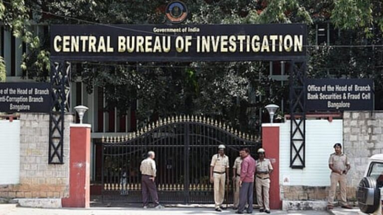 NHAI के जीएम को 15 लाख की घूस लेते CBI ने पकड़ा, पटना में महाप्रबंधक के पास से 1.18 करोड़ बरामद