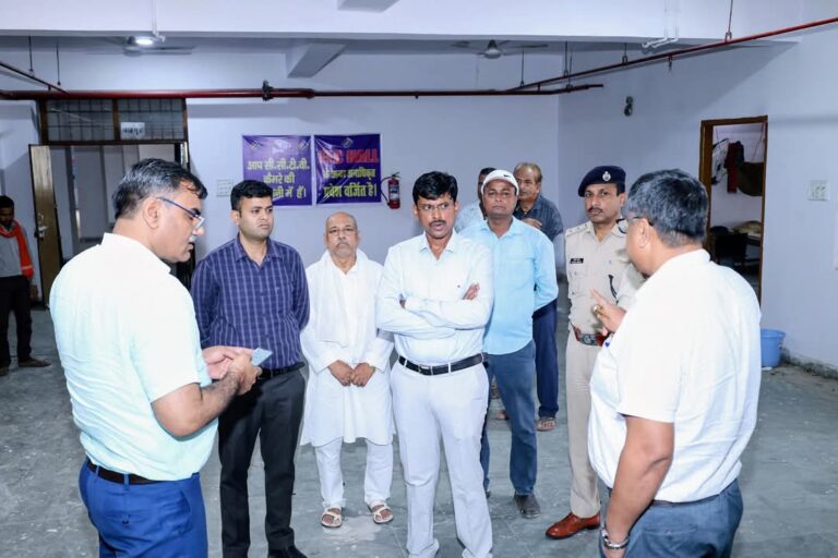 पटना डीएम ने ईवीएम-वीवीपैट वेयरहाउस का किया निरीक्षण, निर्वाचन सूची पुनरीक्षण को लेकर दिए महत्वपूर्ण निर्देश