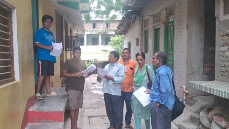 पटना नगर निगम ने तेज किया मतदाता सूची पुनरीक्षण कार्य, घर-घर जाकर दे रहे सहायता