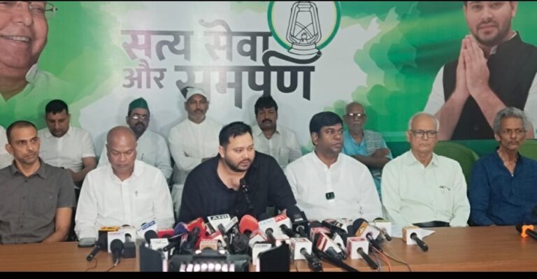 चुनाव आयोग के खिलाफ विपक्ष का हल्ला बोल, 9 जुलाई को चक्का जाम में राहुल-तेजस्वी शामिल