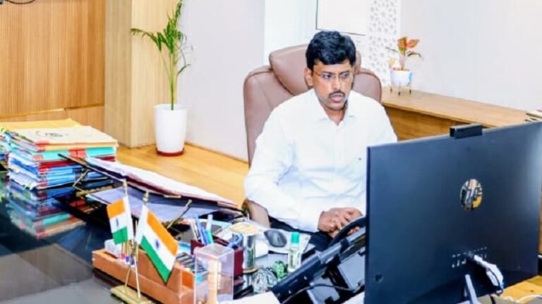 बिहार विधानसभा चुनाव 2025 : पटना में 563 सेक्टर पदाधिकारी व पुलिस पदाधिकारी प्रतिनियुक्त, डीएम ने दिया निष्पक्ष चुनाव का संदेश