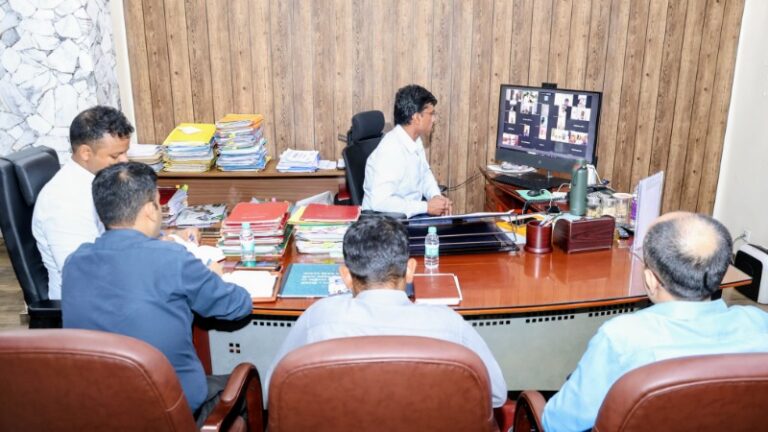 पटना में मतदाता सूची के विशेष गहन पुनरीक्षण अभियान की समीक्षा, जिलाधिकारी ने दिए निर्देश