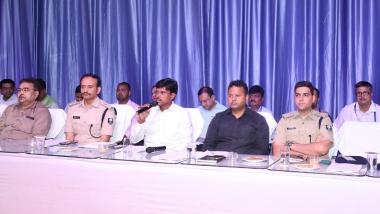 दुर्गापूजा पर पटना प्रशासन अलर्ट, 630 स्थानों पर तैनात दंडाधिकारी-पुलिस बल