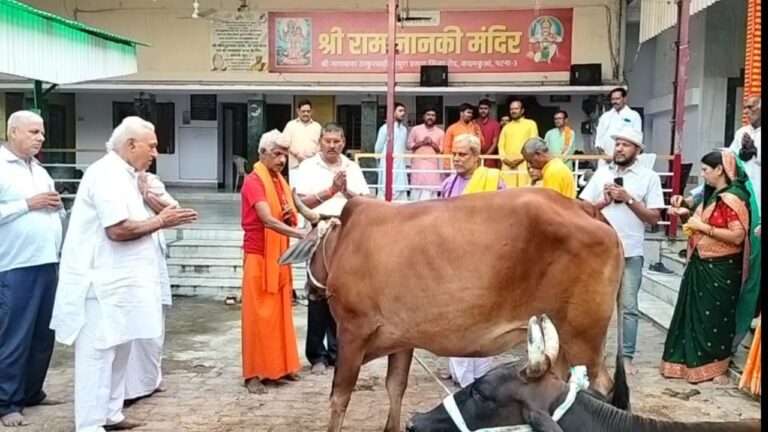 पटना के ऐतिहासिक नागा बाबा ठाकुरवाड़ी में गोधन पूजा और अन्नकूट भोज का हुआ भव्य आयोजन