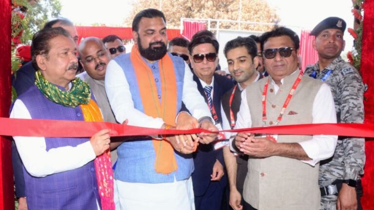 बक्सर में औद्योगिक क्रांति: 1700 करोड़ के प्रोजेक्ट्स का उद्घाटन, ‘एक करोड़ रोजगार’ के लक्ष्य की ओर बढ़े कदम