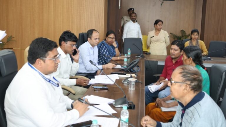 जनता की समस्याओं का ऑन-स्पॉट समाधान: पटना जिलाधिकारी ने सुनी 38 फरियादियों की पुकार