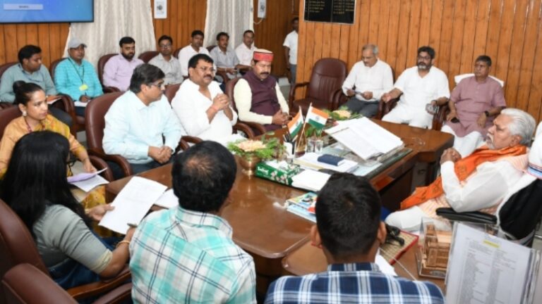 विधानसभा समितियों में लंबित मामलों पर स्पीकर सख्त: डॉ. प्रेम कुमार बोले— ‘समितियां मिनी पार्लियामेंट हैं, लापरवाही बर्दाश्त नहीं’