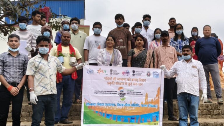 गंगा स्वच्छता और जल संरक्षण हेतु बिहटा और मनेर में उमड़ा जनसैलाब: ‘जल अर्पण’ से ‘सुजल ग्राम’ की ओर बढ़ते कदम