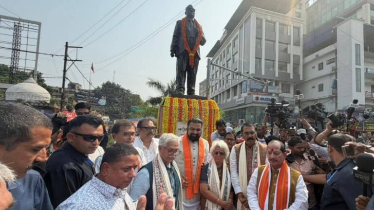 पटना में मॉरीशस के राष्ट्रपिता सर शिवसागर रामगुलाम को दी गई भावभीनी श्रद्धांजलि: बिहार की मिट्टी का बढ़ा मान