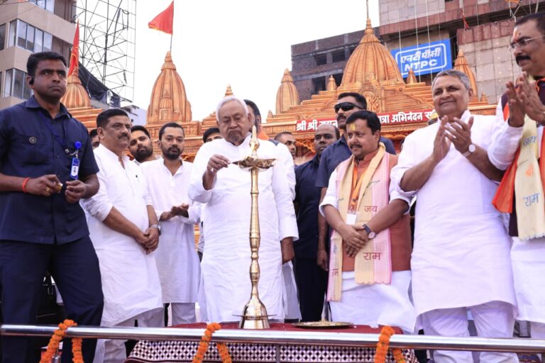राममय’ हुई राजधानी: डाकबंगला चौराहा पर उमड़ा आस्था का महासैलाब,