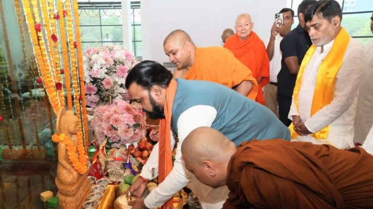 बुद्ध पूर्णिमा पर मुख्यमंत्री ने की विश्व शांति की कामना; बुद्ध स्मृति पार्क में की विशेष पूजा-अर्चना