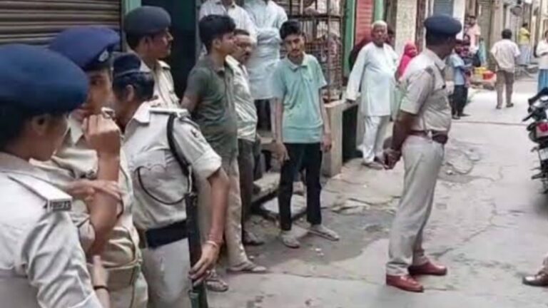 पटना के पीरबहोर में खूनी तांडव: घर में घुसकर दंपति पर चाकू से हमला, पति की मौत, पत्नी की हालत गंभीर