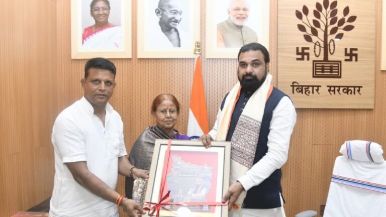 म्यूनिसिपल बॉन्ड और आधुनिक मॉल से बदलेगी सूरत, पटना महापौर ने मुख्यमंत्री से की चर्चा