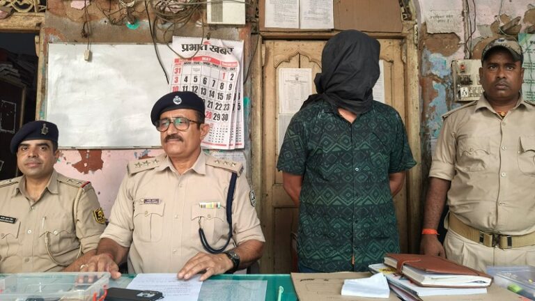 पटना पुलिस की बड़ी कामयाबी: 28 मामलों का आरोपी कुख्यात भू-माफिया ‘संतोष डॉन’ अमेरिकी ऑटोमैटिक पिस्टल के साथ गिरफ्तार