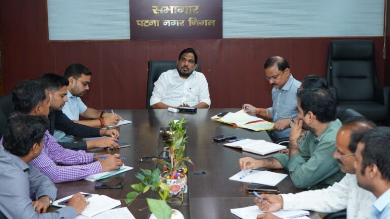Patna: दुर्गा पूजा में मूर्ति विसर्जन के लिए बनेंगे कृत्रिम तालाब, घाटों पर सुरक्षा एवं प्रकाश की होगी समुचित व्यवस्था